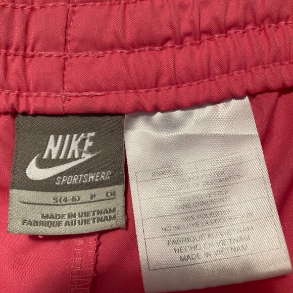 Nike dryfit pink running shorts - size S - Picture 2 of 6